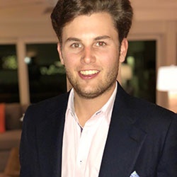 Clayton Rae Head Shot_250 x 250
